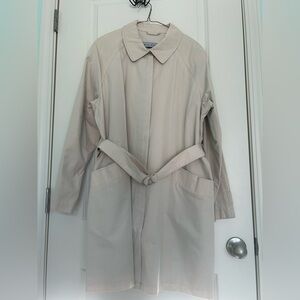 Unique Trendy City Trench Coat *New without tags
Rare find
